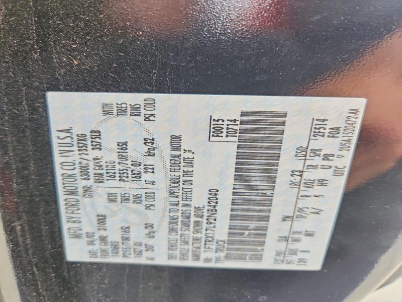 53641136 :رقم المزاد ، 1FTRX17L92NB42040 vin ، 2002 Ford F150 مزاد بيع