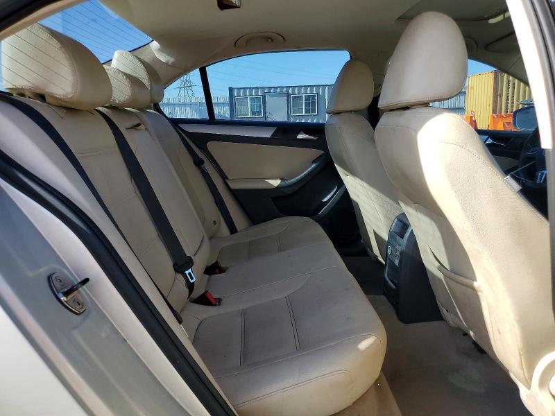 2011 Volkswagen Jetta მანქანა იყიდება აუქციონზე, vin: 3VWLL7AJ3BM122661, აუქციონის ნომერი: 52402856