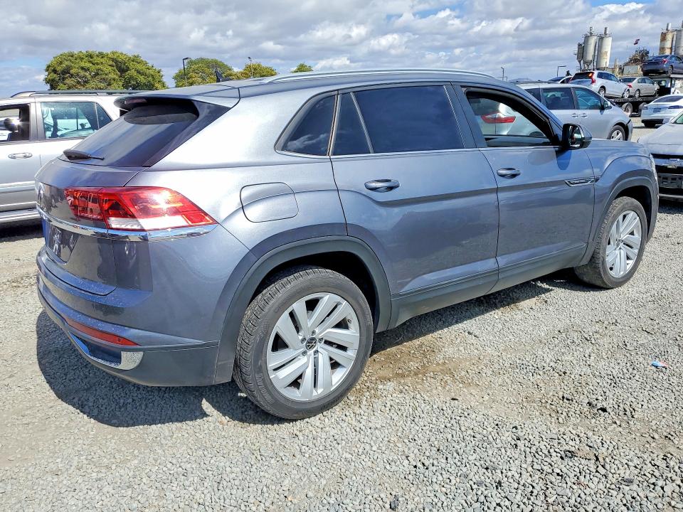 2021 Volkswagen Atlas Cross Sport მანქანა იყიდება აუქციონზე, vin: 1V2WC2CA4MC220004, აუქციონის ნომერი: 55356036