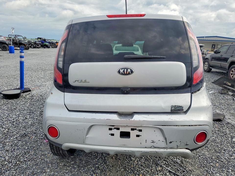 2017 Kia Soul მანქანა იყიდება აუქციონზე, vin: KNDJP3A53H7448053, აუქციონის ნომერი: 53176826