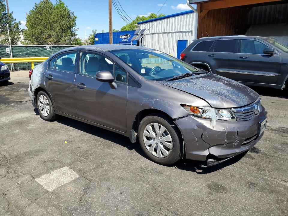 Продажа на аукционе авто 2012 Honda Civic, vin: 2HGFB2F51CH588656, номер лота: 52199036