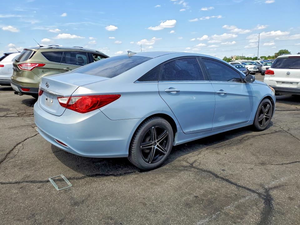 55128056 :رقم المزاد ، 5NPEB4AC0CH392209 vin ، 2012 Hyundai Sonata مزاد بيع