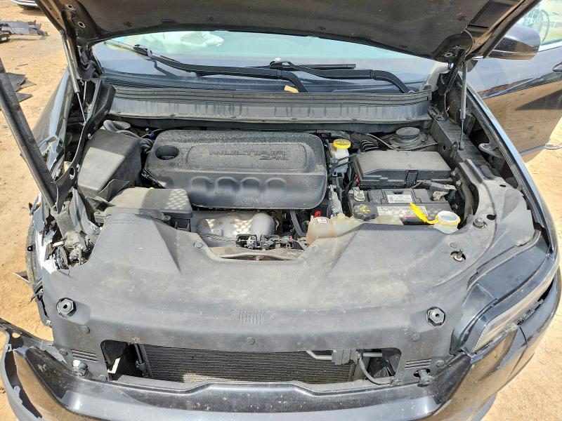 54727316 :رقم المزاد ، 1C4PJMLB3KD288432 vin ، 2019 Jeep Cherokee مزاد بيع