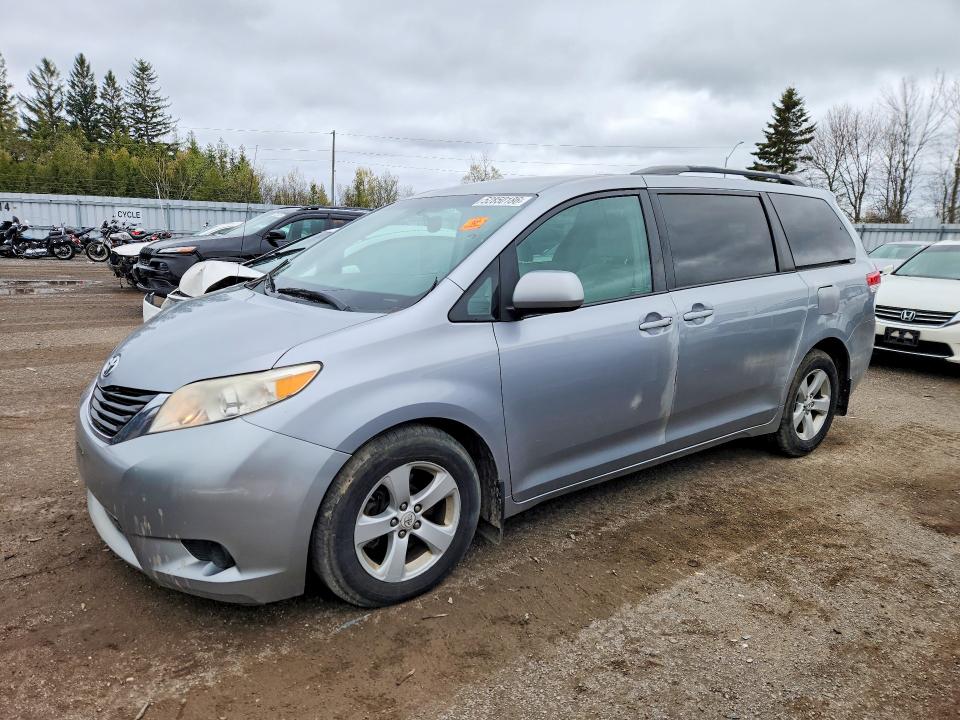 2011 Toyota Sienna მანქანა იყიდება აუქციონზე, vin: 5TDKK3DC1BS164995, აუქციონის ნომერი: 52850186