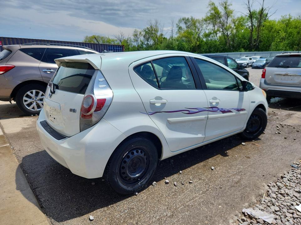 53978066 :رقم المزاد ، JTDKDTB36C1516951 vin ، 2012 Toyota Prius C مزاد بيع