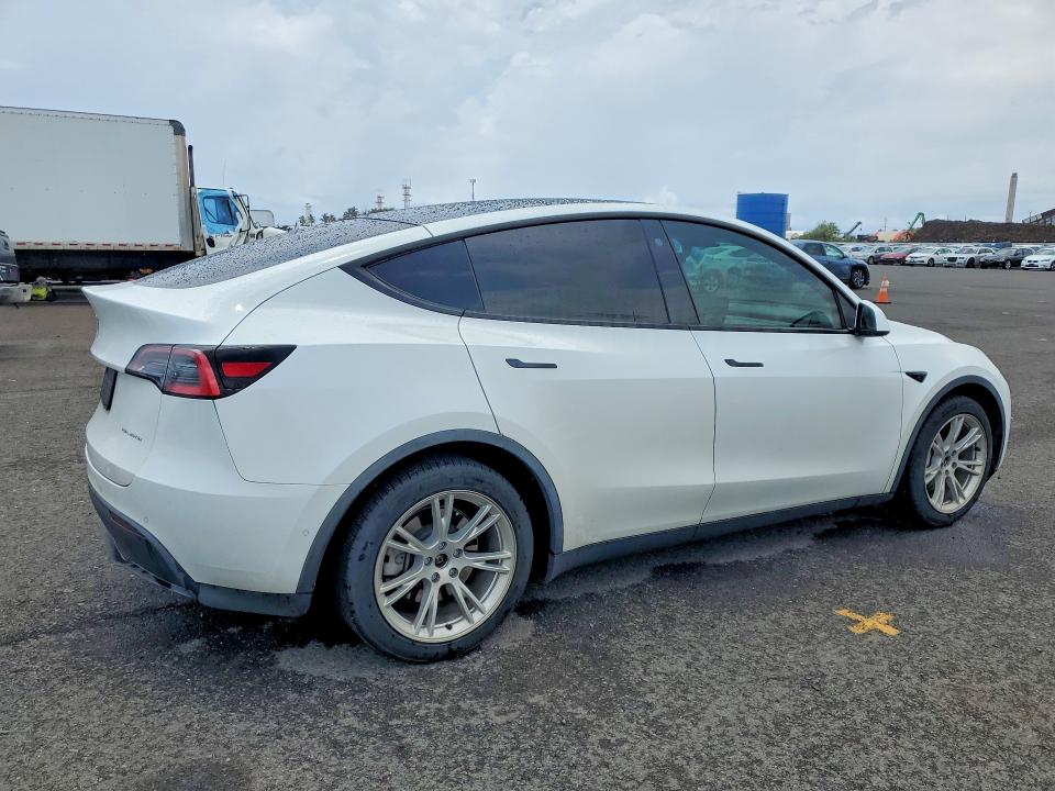 Продажа на аукционе авто 2021 Tesla Model Y, vin: 5YJYGDEE7MF078776, номер лота: 52957186