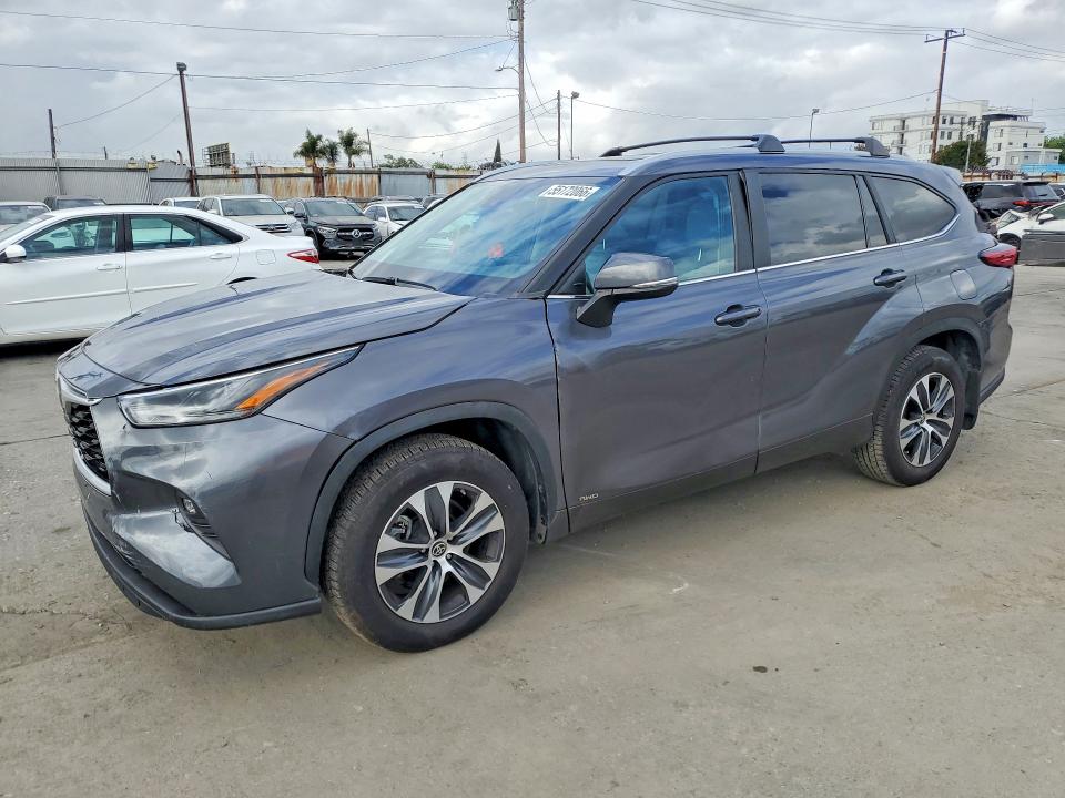 55172066 :رقم المزاد ، 5TDKBRCH1PS566149 vin ، 2023 Toyota Highlander Hybrid مزاد بيع