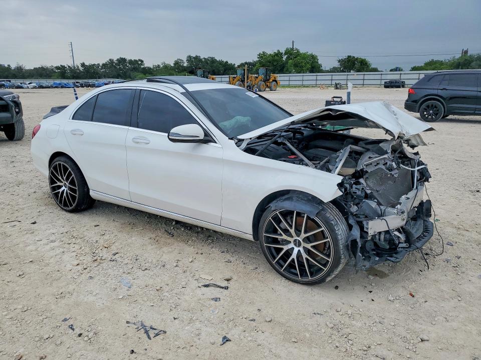 Продажа на аукционе авто 2018 Mercedes-benz C, vin: 55SWF4KB0JU248197, номер лота: 52839706