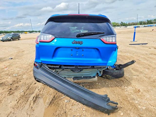 54700556 :رقم المزاد ، 1C4PJLLB3MD137491 vin ، 2021 Jeep Cherokee مزاد بيع