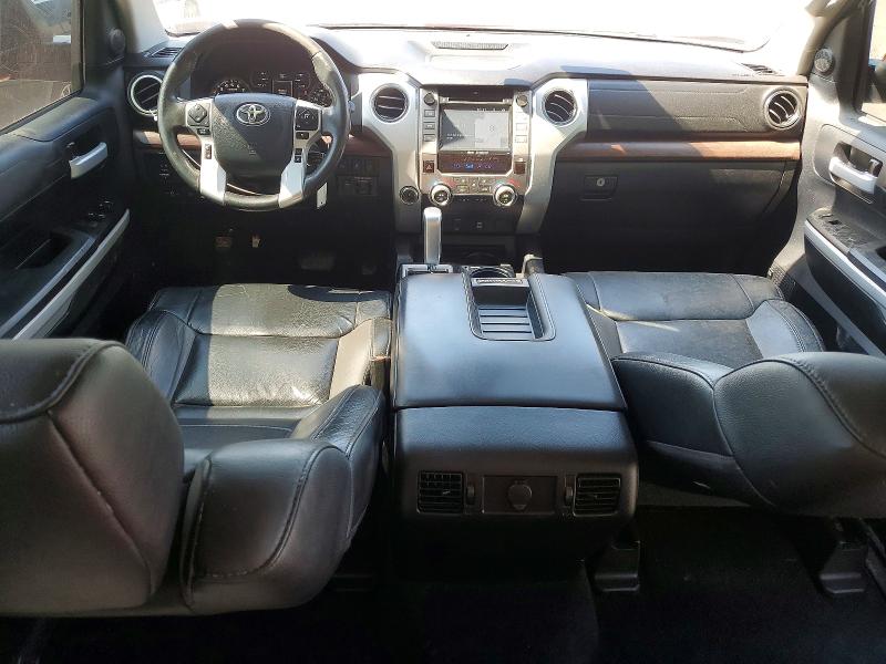 54411176 :رقم المزاد ، 5TFHY5F11JX739475 vin ، 2018 Toyota Tundra مزاد بيع