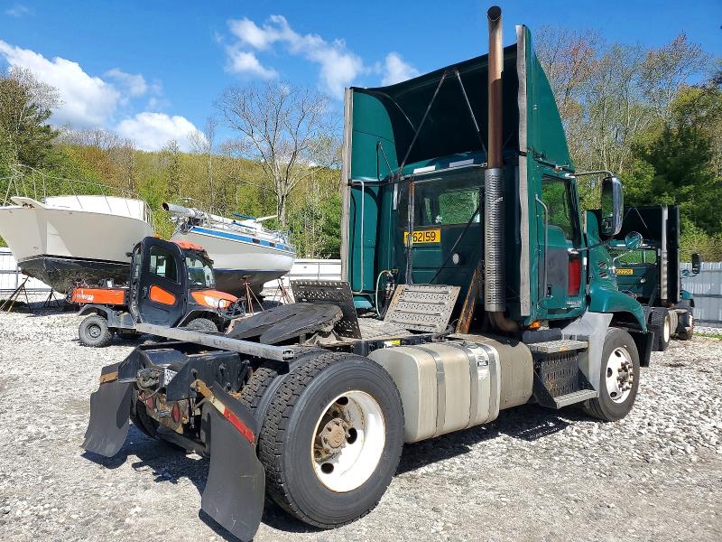 52596456 :رقم المزاد ، 1M1AW01XXHM009467 vin ، 2017 Mack Tractor مزاد بيع