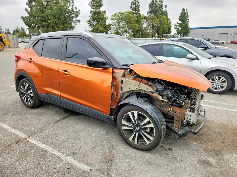 53425426 :رقم المزاد ، 3N1CP5CV2LL491789 vin ، 2020 Nissan Kicks مزاد بيع