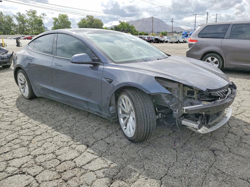 51863246 :رقم المزاد ، 5YJ3E1EB6MF999651 vin ، 2021 Tesla Model 3 مزاد بيع