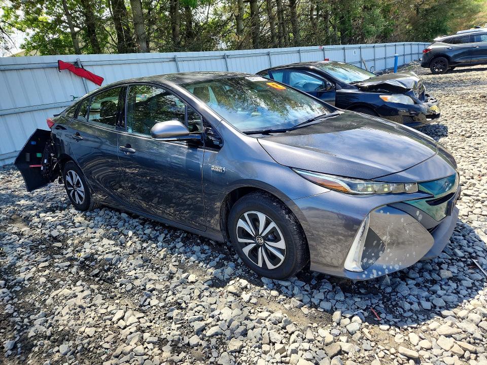 54667526 :رقم المزاد ، JTDKARFP9H3040666 vin ، 2017 Toyota Prius Prime مزاد بيع