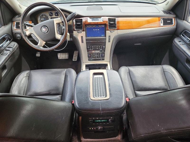 2013 Cadillac Escalade მანქანა იყიდება აუქციონზე, vin: 1GYS4DEF3DR311550, აუქციონის ნომერი: 53821326