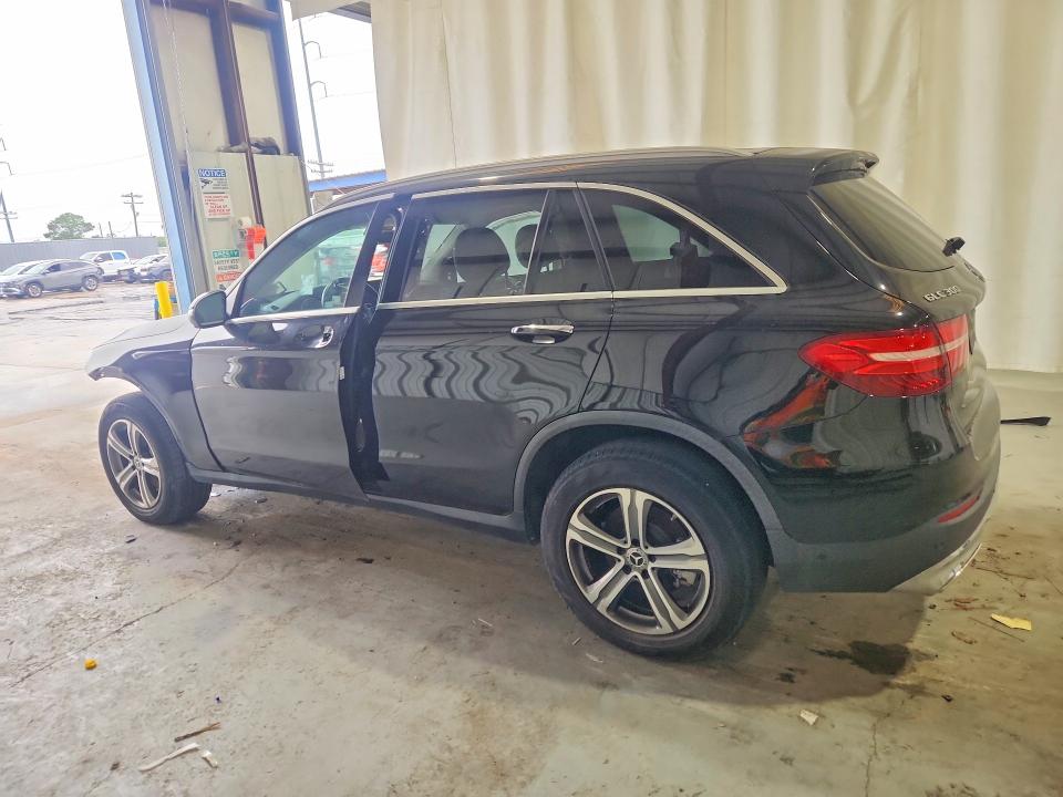 53103526 :رقم المزاد ، WDC0G4JB2JV024110 vin ، 2018 Mercedes-benz Glc مزاد بيع