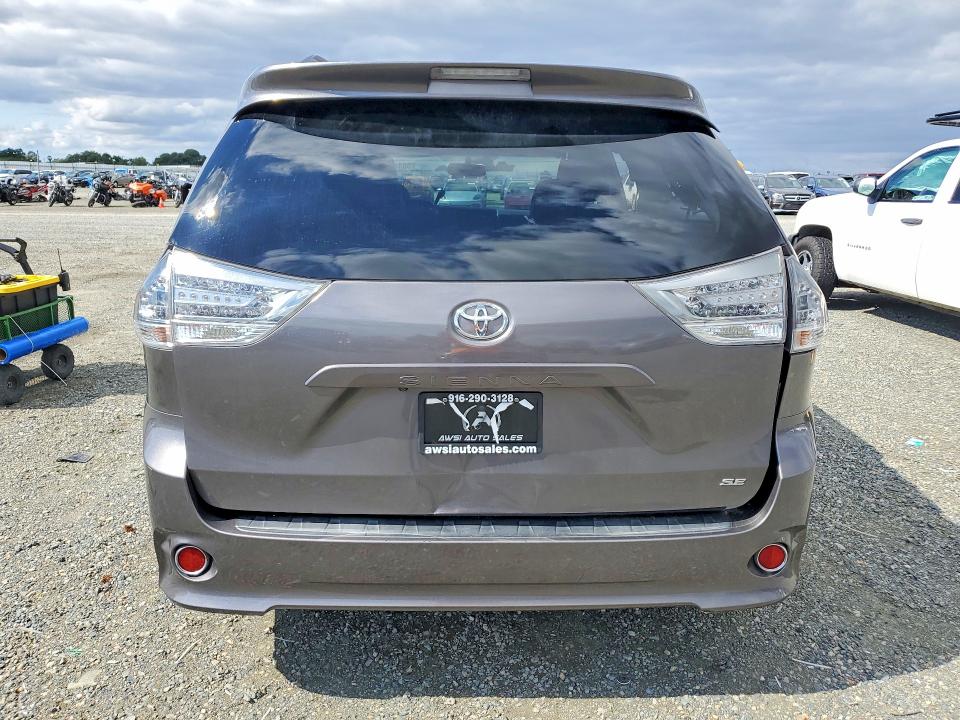 2016 Toyota Sienna მანქანა იყიდება აუქციონზე, vin: 5TDXK3DC6GS717914, აუქციონის ნომერი: 50442806