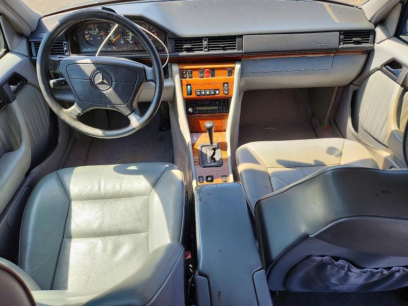 1995 Mercedes-benz E მანქანა იყიდება აუქციონზე, vin: WDBEA32E3SC161357, აუქციონის ნომერი: 51912846