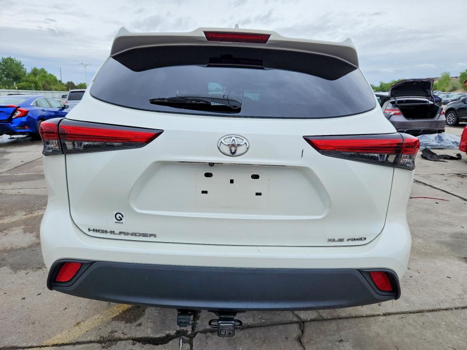 55151266 :رقم المزاد ، 5TDHZRBH7LS518236 vin ، 2020 Toyota Highlander مزاد بيع