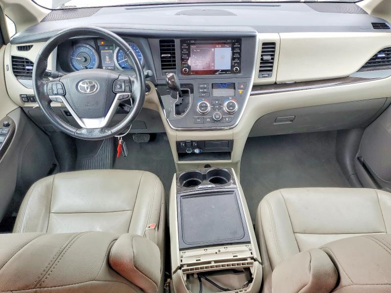 52378956 :رقم المزاد ، 5TDYZ3DC9KS999670 vin ، 2019 Toyota Sienna مزاد بيع