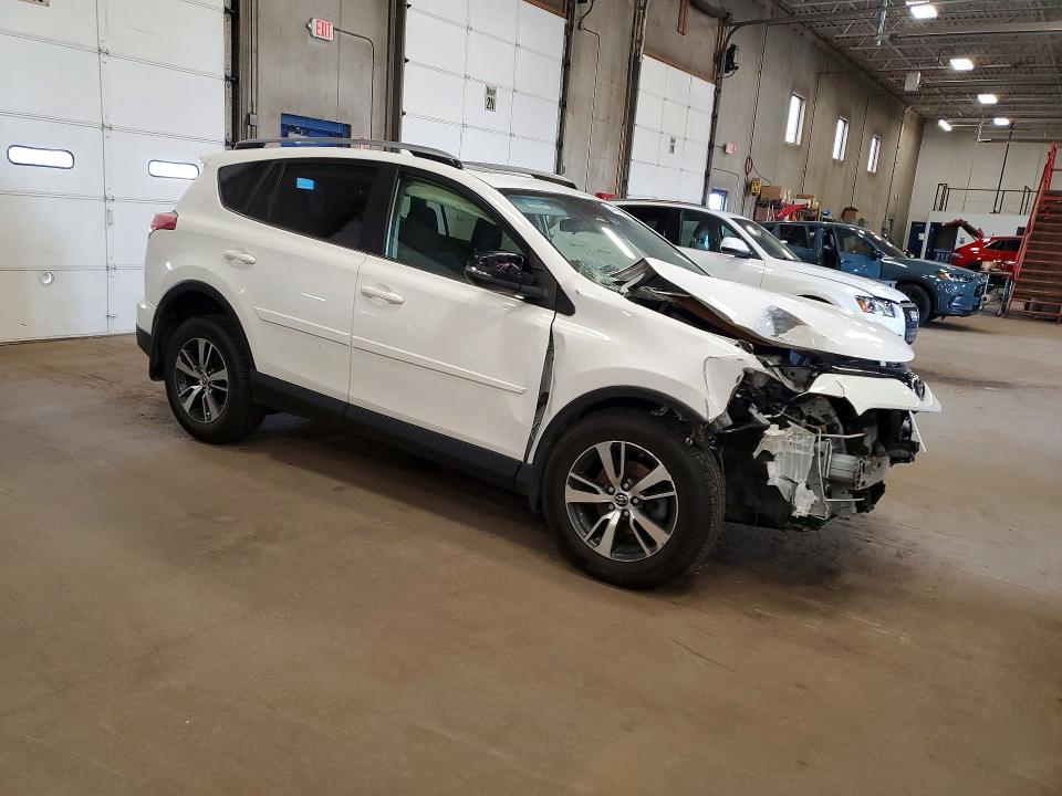 54468586 :رقم المزاد ، JTMRFREV0HJ700654 vin ، 2017 Toyota Rav4 مزاد بيع