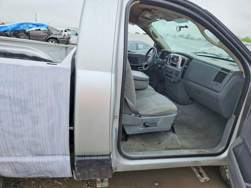 53580746 :رقم المزاد ، 1D7HU16277J500799 vin ، 2007 Dodge Ram 1500 مزاد بيع
