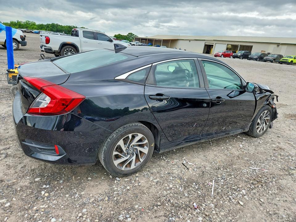 Продажа на аукционе авто 2018 Honda Civic Ex, vin: 2HGFC2F77JH574742, номер лота: 54954126