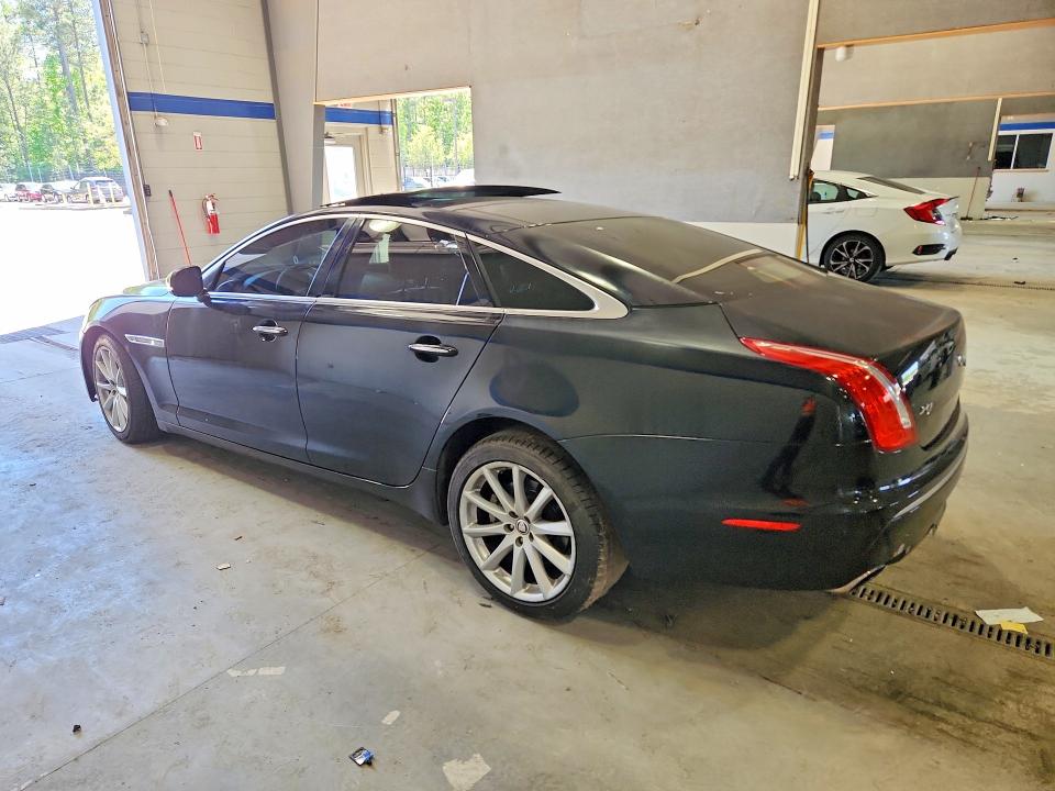 2011 Jaguar Xj მანქანა იყიდება აუქციონზე, vin: SAJWA1CBXBLV08442, აუქციონის ნომერი: 52559176