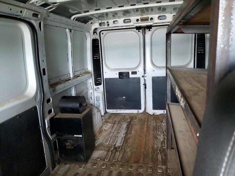 52023266 :رقم المزاد ، 3C6TRVAG4JE136739 vin ، 2018 Ram Promaster 1500 مزاد بيع