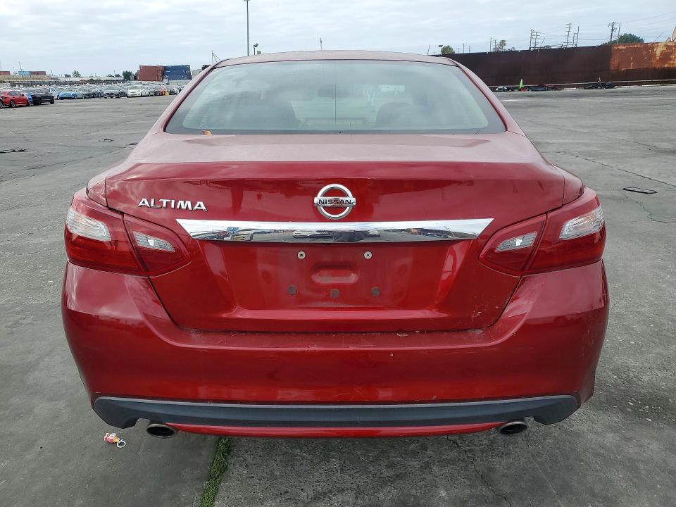 2018 Nissan Altima მანქანა იყიდება აუქციონზე, vin: 1N4AL3AP8JC145401, აუქციონის ნომერი: 52098586