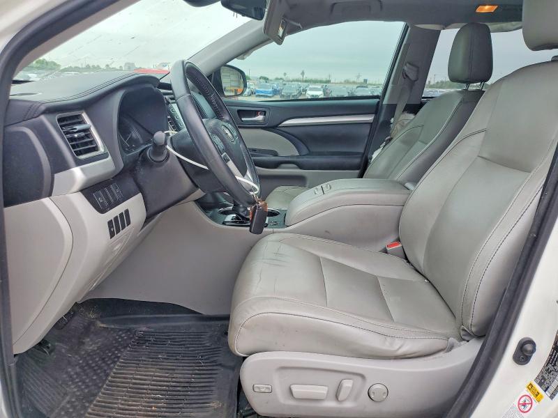 53111236 :رقم المزاد ، 5TDJGRFH4JS051842 vin ، 2018 Toyota Highlander Hybrid مزاد بيع