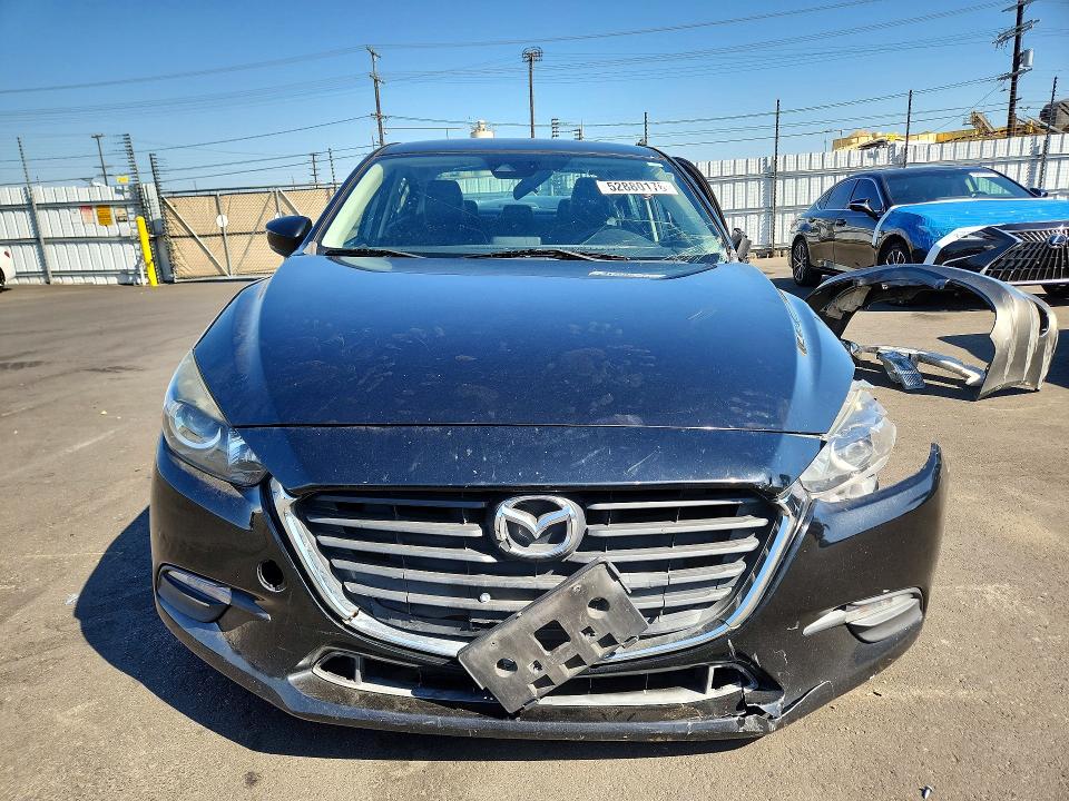 Продаж на аукціоні авто 2018 Mazda 3, vin: 3MZBN1V37JM201666, номер лоту: 52880176