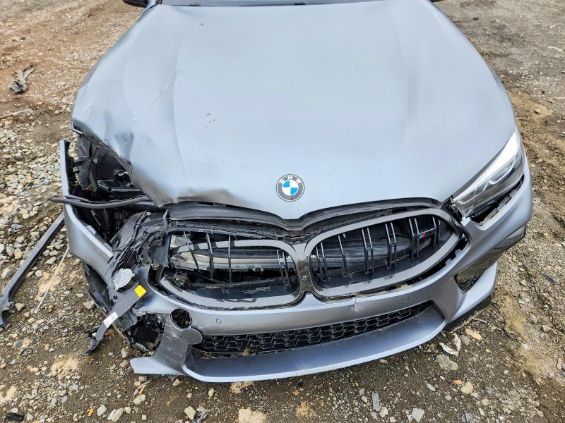 55026116 :رقم المزاد ، WBSGV0C03NCJ88216 vin ، 2022 Bmw M8 مزاد بيع