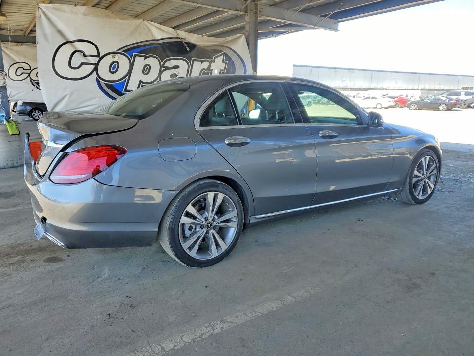 53957366 :رقم المزاد ، W1KWF8DB5MR650405 vin ، 2021 Mercedes-benz C مزاد بيع