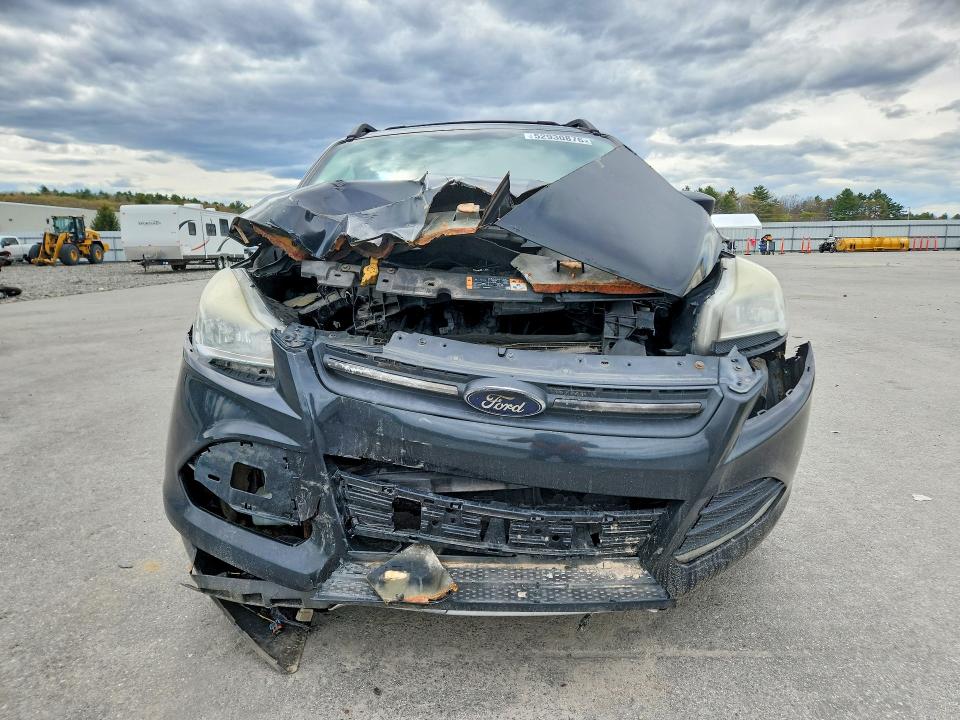 2014 Ford Escape მანქანა იყიდება აუქციონზე, vin: 1FMCU9G98EUB85677, აუქციონის ნომერი: 52930876