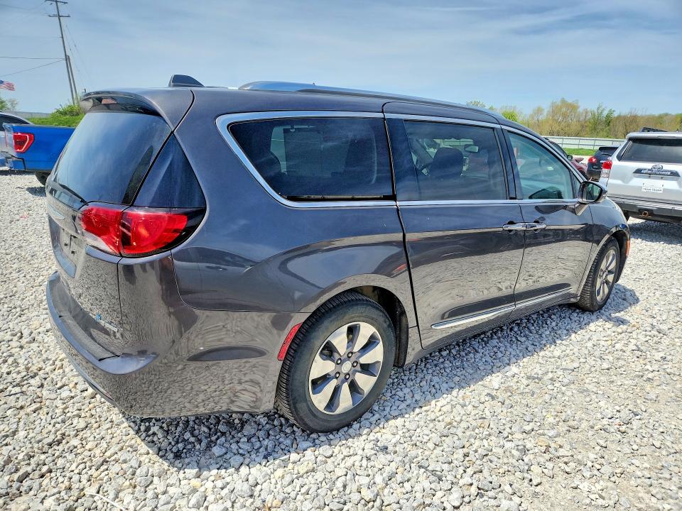 Продаж на аукціоні авто 2018 Chrysler Pacifica, vin: 2C4RC1N78JR167403, номер лоту: 51816356