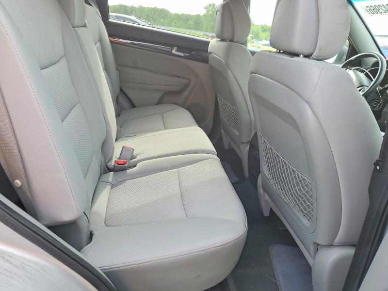 2011 Kia Sorento მანქანა იყიდება აუქციონზე, vin: 5XYKT3A16BG149051, აუქციონის ნომერი: 52242966