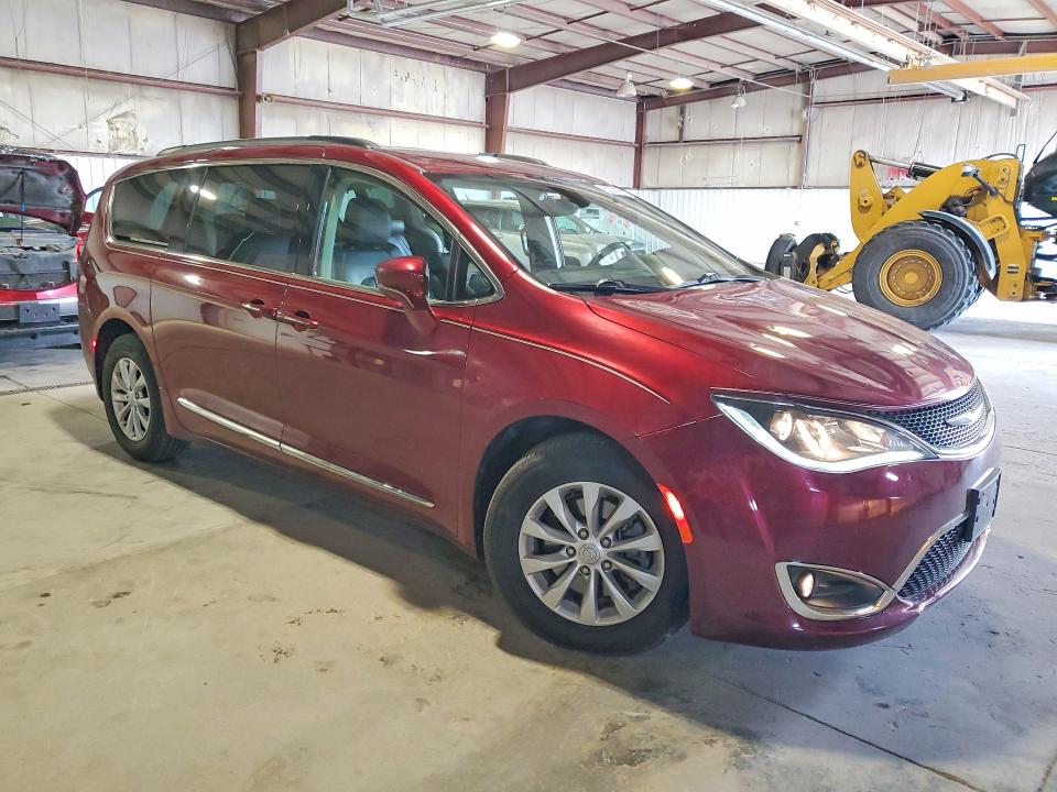 52014276 :رقم المزاد ، 2C4RC1BG8HR820357 vin ، 2017 Chrysler Pacifica مزاد بيع