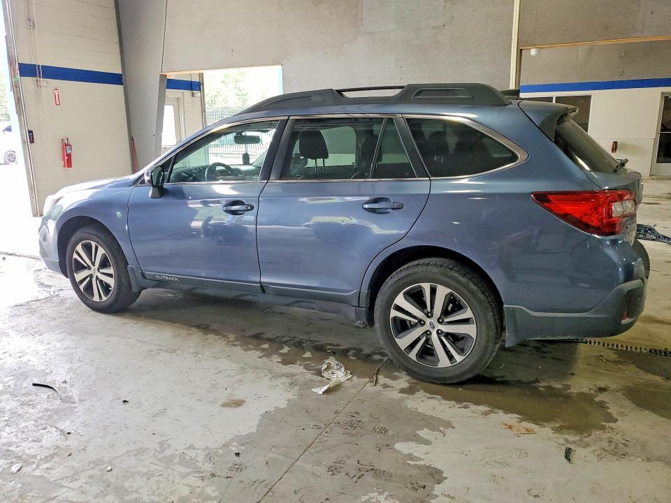 52089526 :رقم المزاد ، 4S4BSANC5J3327078 vin ، 2018 Subaru Outback 2. مزاد بيع