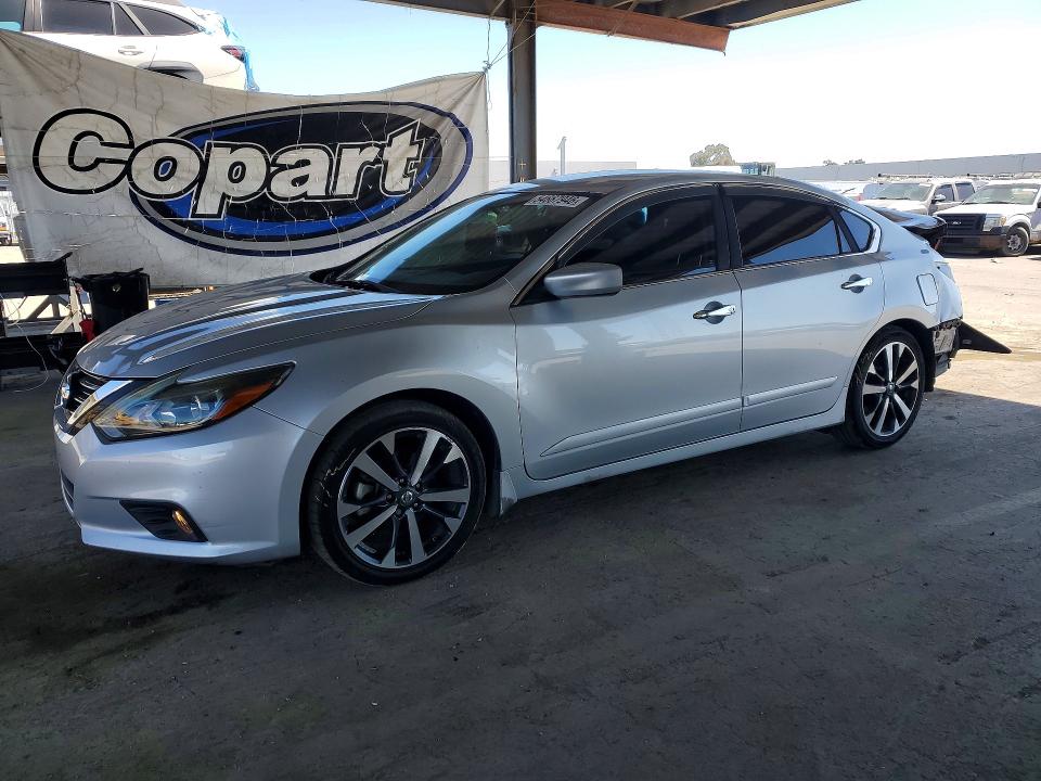 54667946 :رقم المزاد ، 1N4AL3AP9HC255478 vin ، 2017 Nissan Altima مزاد بيع