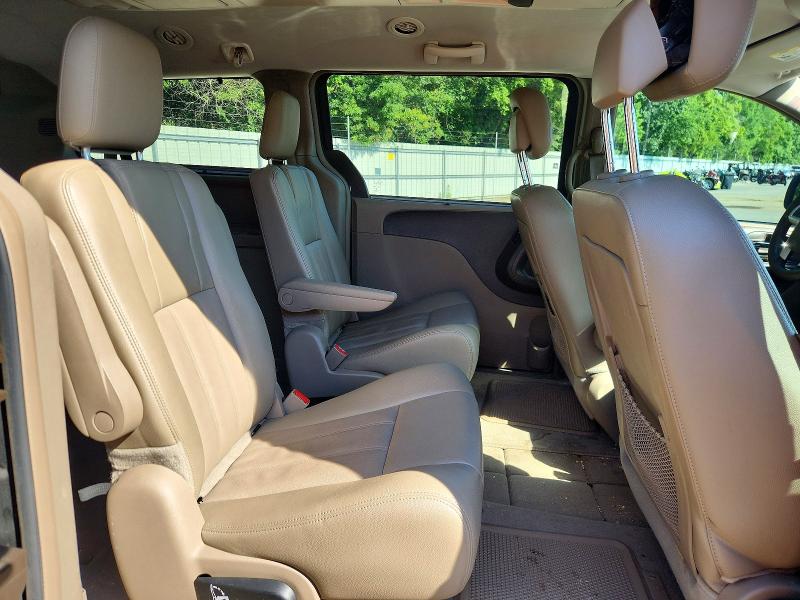 2015 Chrysler Town & Country მანქანა იყიდება აუქციონზე, vin: 2C4RC1BG5FR526282, აუქციონის ნომერი: 53588096