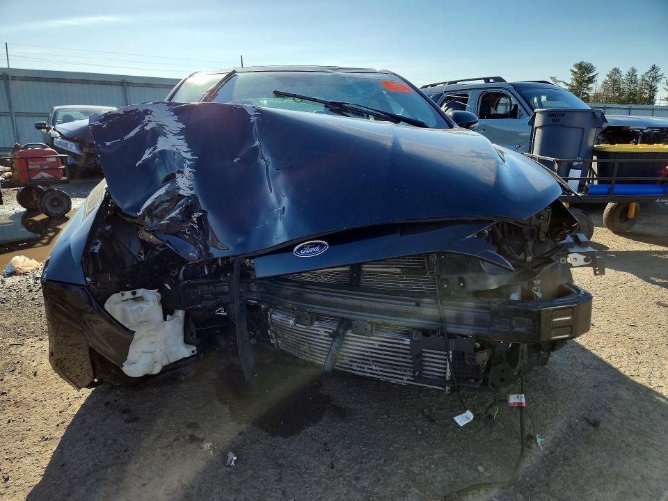 51865426 :رقم المزاد ، 3FA6P0D92LR193275 vin ، 2020 Ford Fusion مزاد بيع