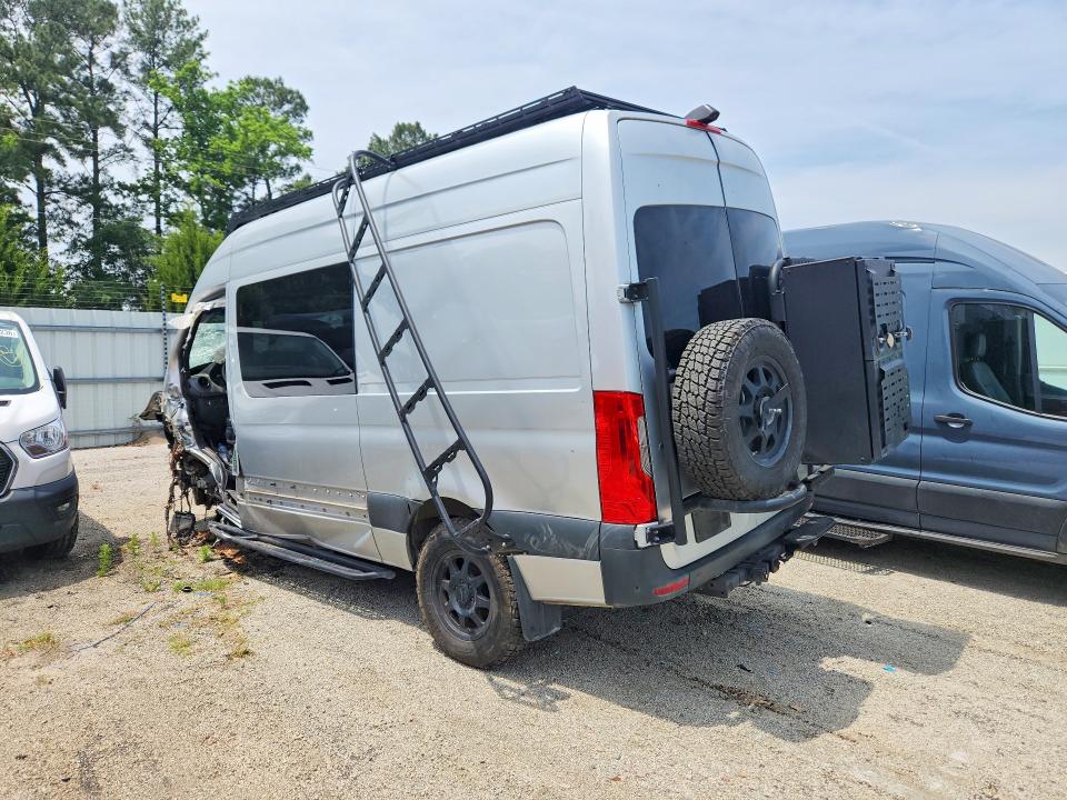 52832676 :رقم المزاد ، W1W4NBVYXPP601791 vin ، 2023 Mercedes-benz Sprinter مزاد بيع
