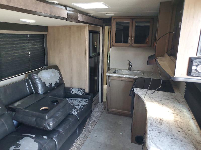 53569116 :رقم المزاد ، 573TT3325L8804442 vin ، 2020 Grand Design Transcend مزاد بيع