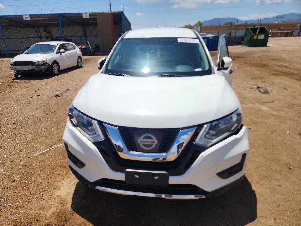 2017 Nissan Rogue მანქანა იყიდება აუქციონზე, vin: KNMAT2MT6HP608233, აუქციონის ნომერი: 53888256
