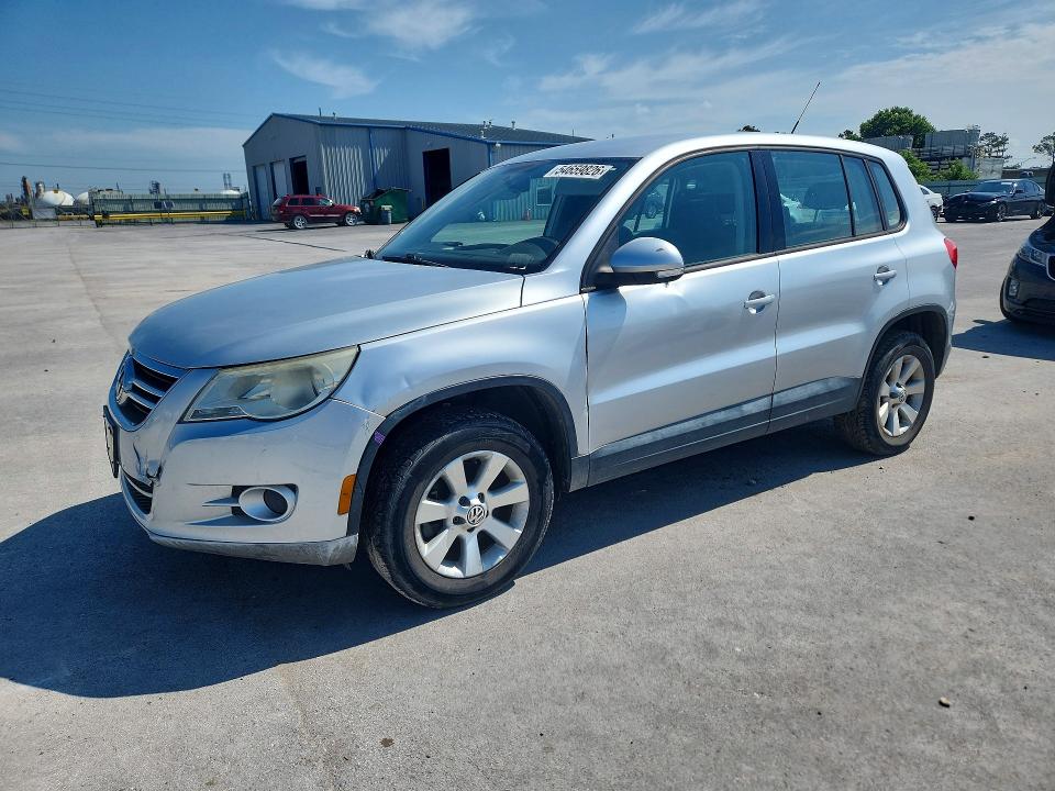 54659826 :رقم المزاد ، WVGAV7AX6AW532051 vin ، 2010 Volkswagen Tiguan مزاد بيع