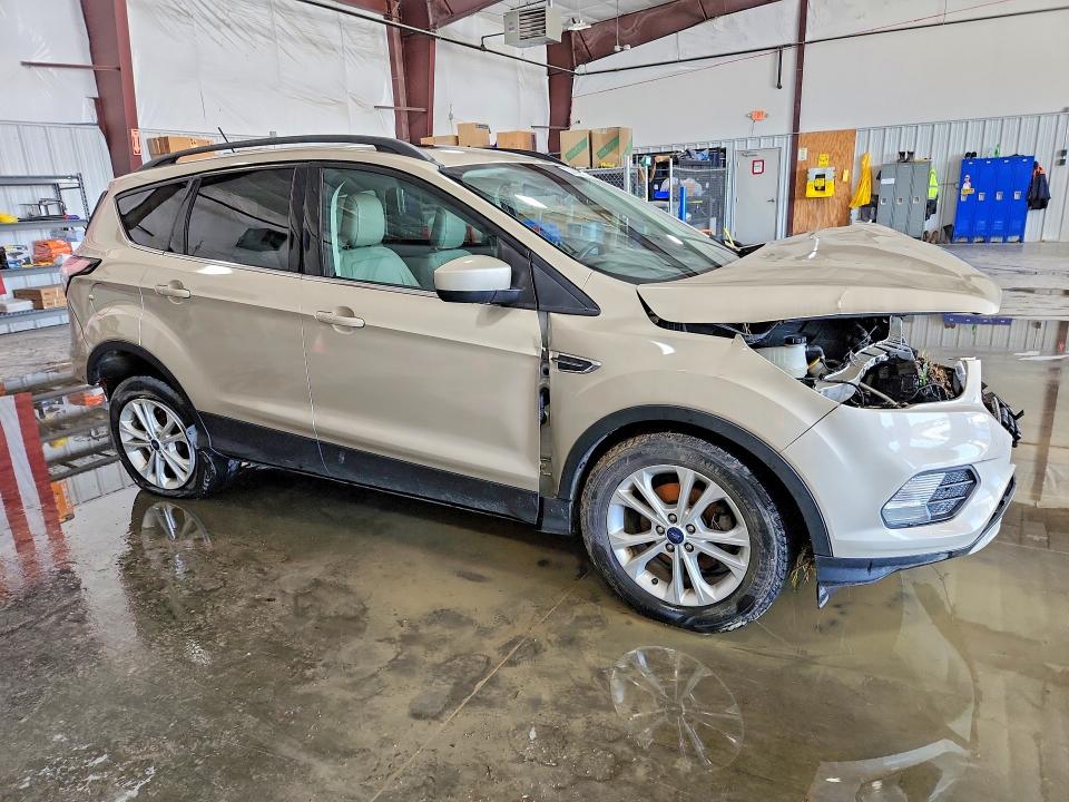 54408156 :رقم المزاد ، 1FMCU0HDXJUA82687 vin ، 2018 Ford Escape مزاد بيع