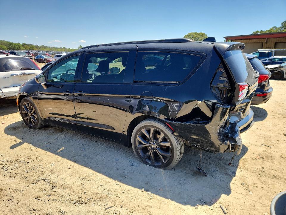 2018 Chrysler Pacifica მანქანა იყიდება აუქციონზე, vin: 2C4RC1BG4JR260262, აუქციონის ნომერი: 52135836