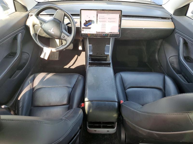 53609956 :رقم المزاد ، 5YJ3E1EB4JF105335 vin ، 2018 Tesla Model 3 مزاد بيع
