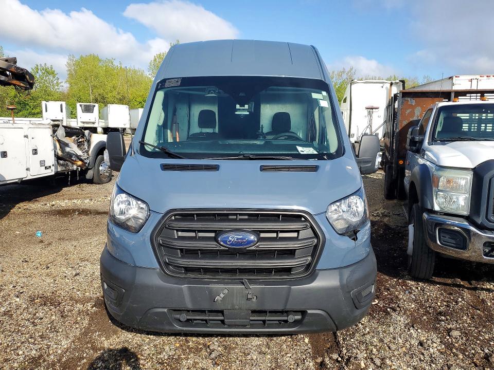 50740086 :رقم المزاد ، 1FTBR3X83LKB33355 vin ، 2020 Ford Transit مزاد بيع